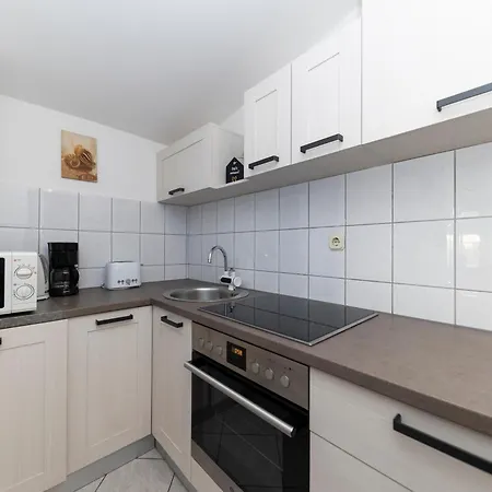 Family - Ryanair Exclusive Apartament