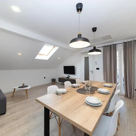 Apartamento Family 2026 Ryanair's 10 *