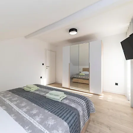 Family 2026 Ryanair's 10 * Zadar