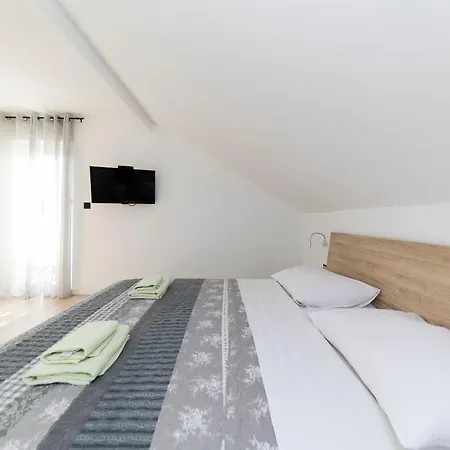 Family 2026 Ryanair's 10 * Zadar