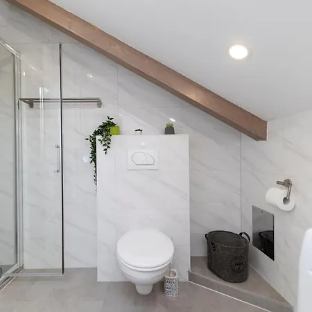 Family 2026 Ryanair's 10 Zadar