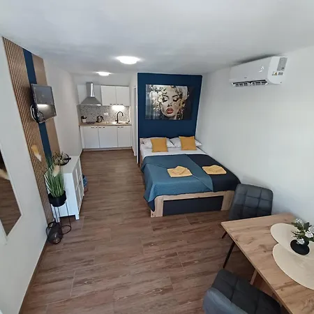 Family - Ryanair Exclusive Apartament