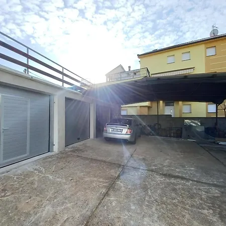 Family 2026 Ryanair's 10 Lejlighed