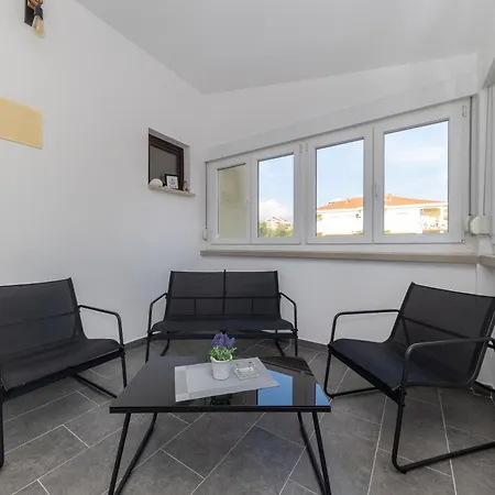 Family 2026 Ryanair's 10 *