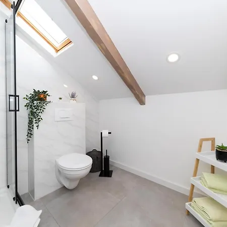 Lejlighed Family 2026 Ryanair's 10 *