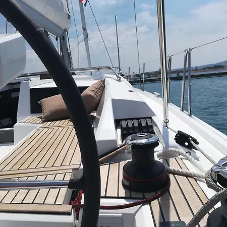 Lejlighed Family 2026 Ryanair's 10 *